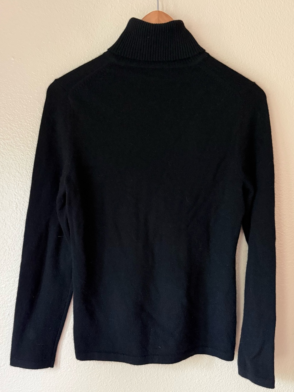Lord & Taylor Black Cashmere Turtleneck Sweater